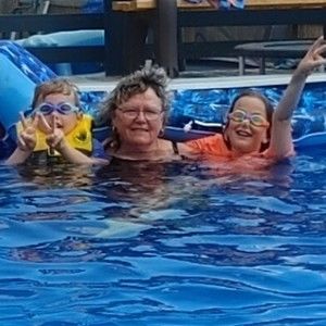 Meet your Posher, Linda